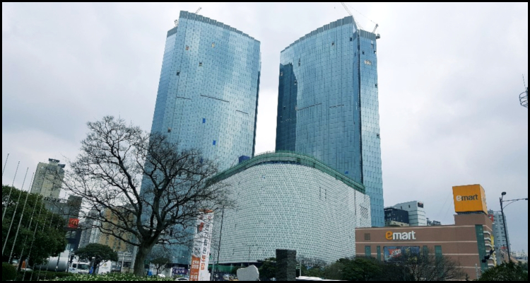 Gubernatorial consent for plan to bring a casino to Jeju Dream Tower