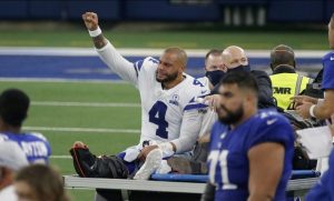 Dallas Cowboys QB Dak Prescott Leaves Practice Early with Strained Right Shoulder