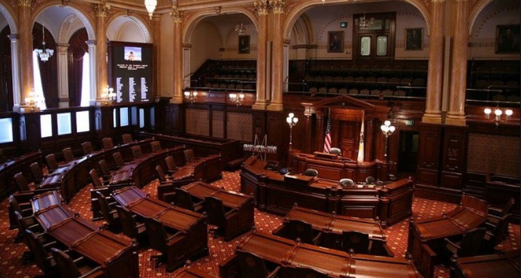 Connecticut sports betting and internet gambling bill heads to Senate after nod from House